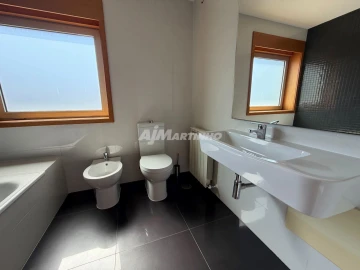 Apartamento T2 para Arrendamento em Bonfim
