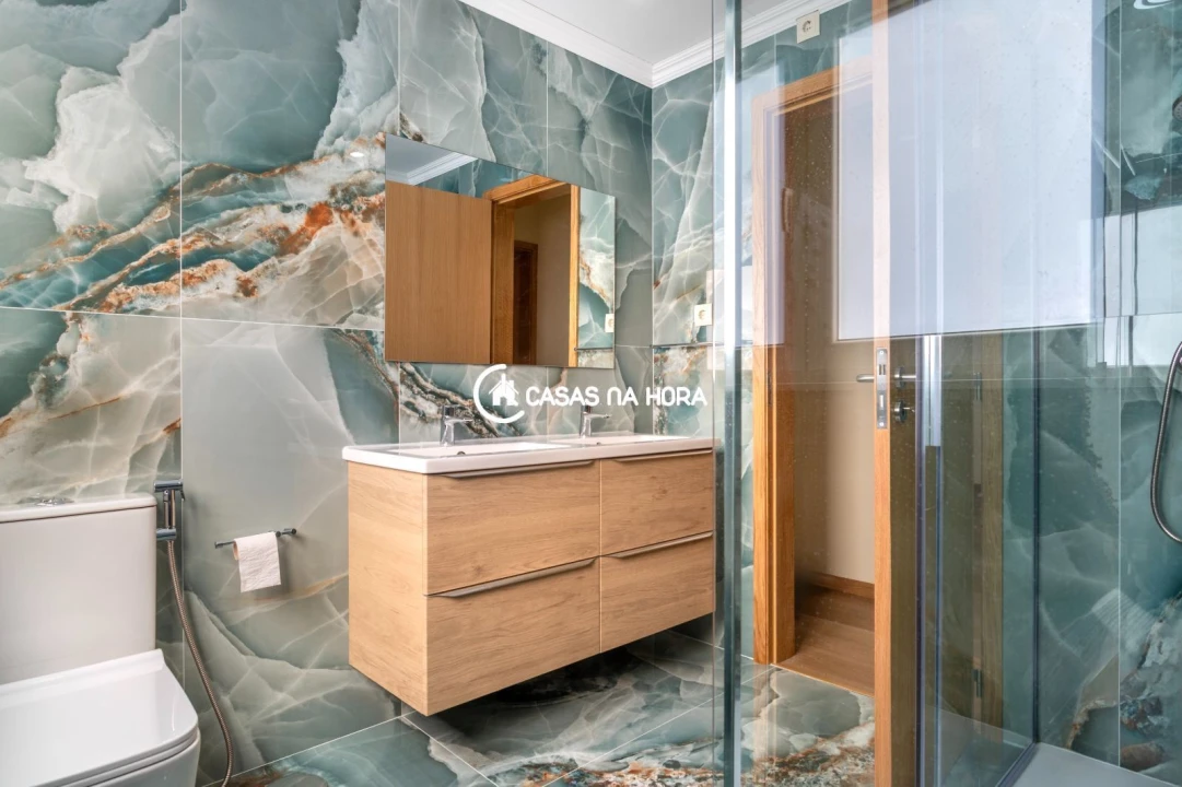 Apartamento T3 para Arrendamento em Sandim, Olival, Lever e Crestuma Foto 8