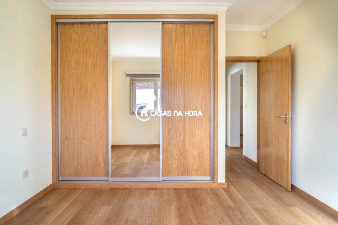 Apartamento T3 para Arrendamento em Sandim, Olival, Lever e Crestuma Foto 19