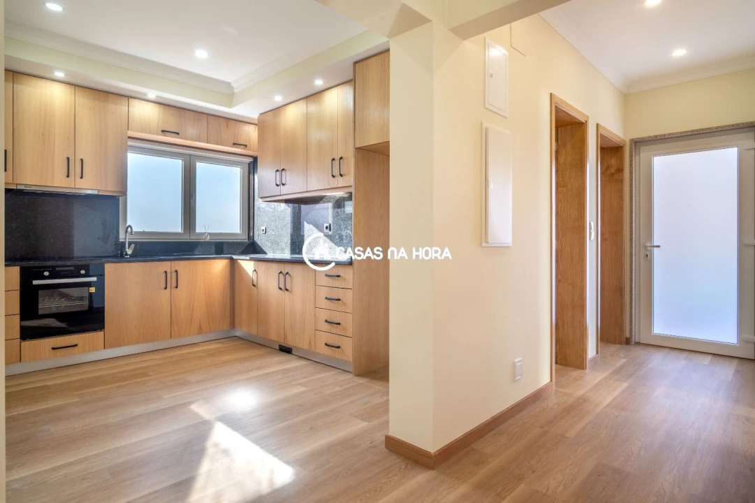 Apartamento T3 para Arrendamento em Sandim, Olival, Lever e Crestuma Foto 20