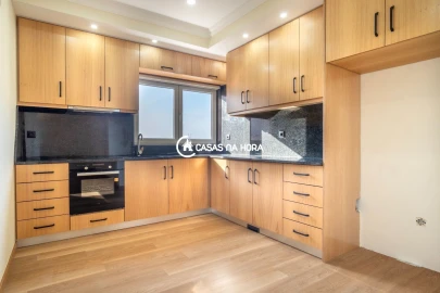 Apartamento T3 para Arrendamento em Sandim, Olival, Lever e Crestuma