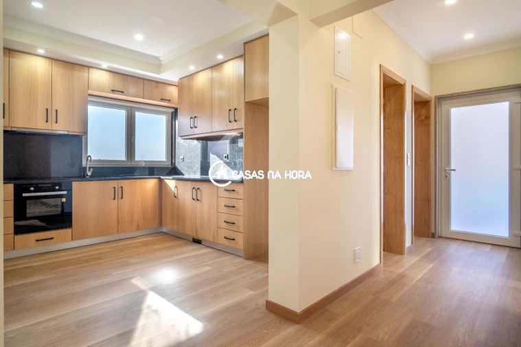 Apartamento T3 para Arrendamento em Sandim, Olival, Lever e Crestuma Foto 20