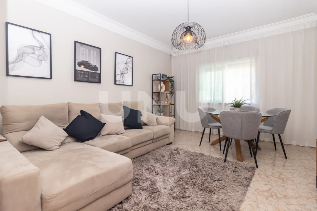 Apartamento T1 para Venda em Setubal (São Sebastião) Foto 1