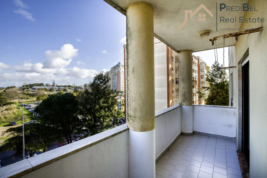 Apartamento T3 para Venda em Algueirão-Mem Martins Foto 12