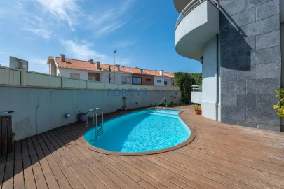 Moradia T4 para Venda em Perafita, Lavra e Santa Cruz do Bispo