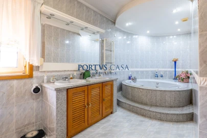 Moradia T4 para Venda em Perafita, Lavra e Santa Cruz do Bispo