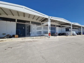 Loja para Venda em Santa Maria e São Miguel, São Martinho, São Pedro Penaferrim