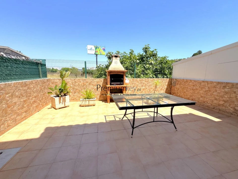 Moradia T2 para Venda em Ferreiras Foto 8