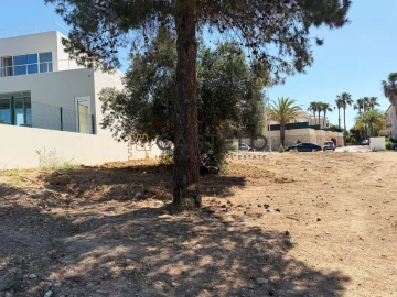 Terreno para Venda em Santa Barbara de Nexe