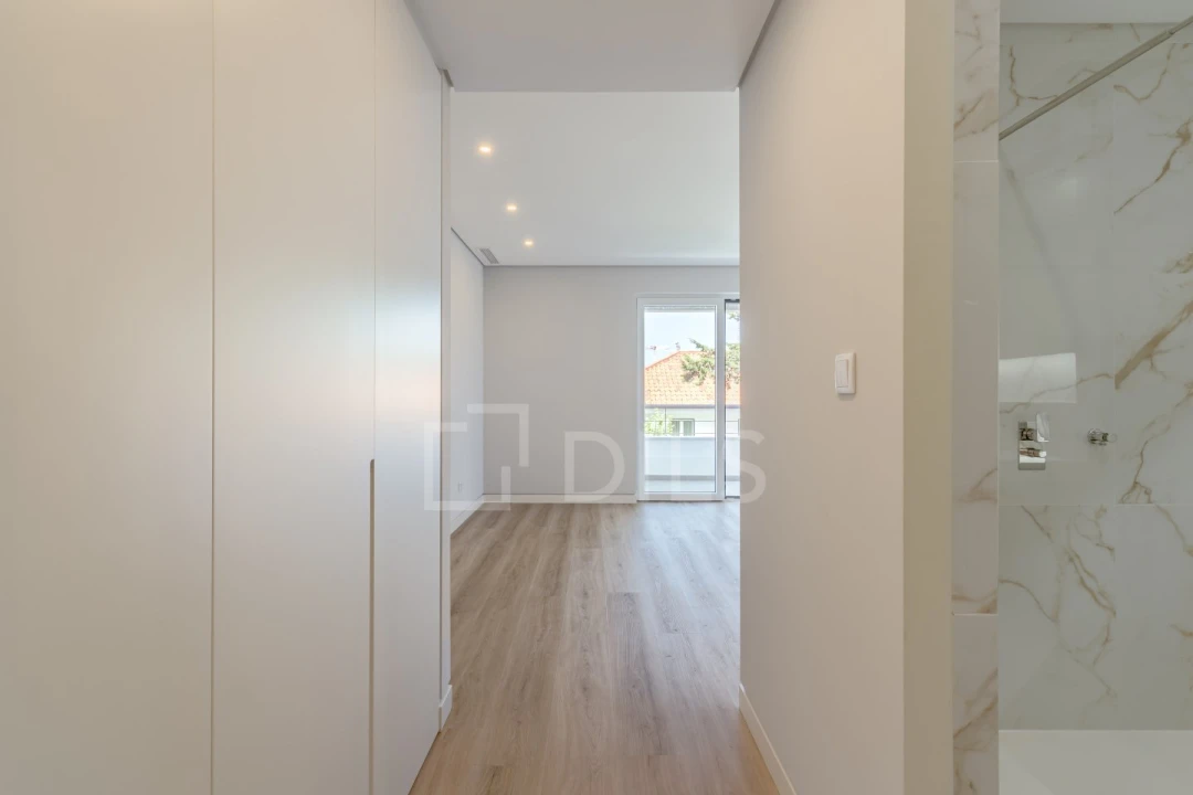 Apartamento T3 para Venda em Carcavelos e Parede Foto 14