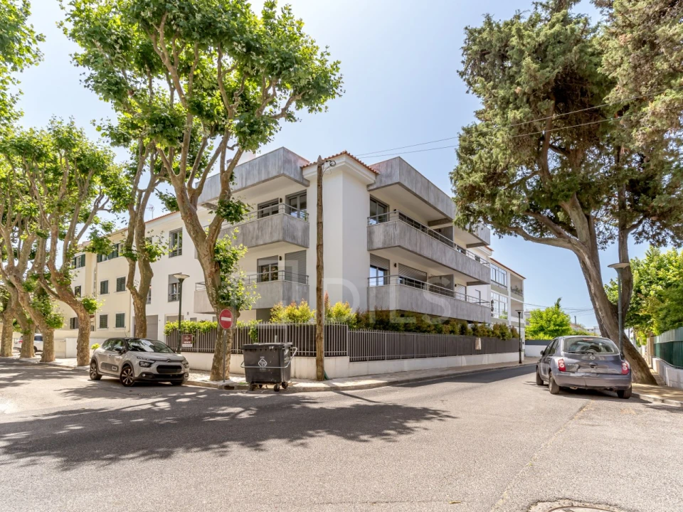 Apartamento T3 para Venda em Carcavelos e Parede Foto 5
