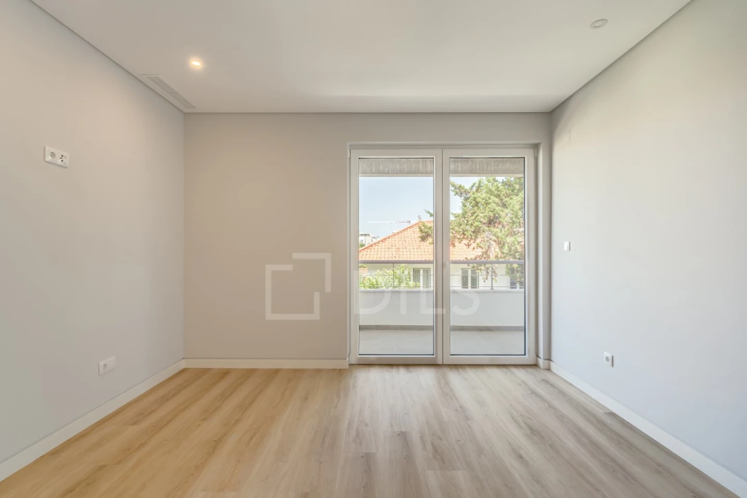 Apartamento T3 para Venda em Carcavelos e Parede Foto 19