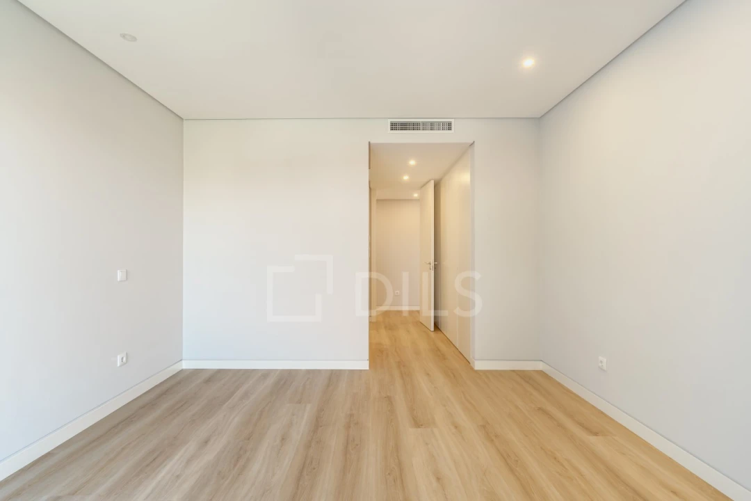 Apartamento T3 para Venda em Carcavelos e Parede Foto 21