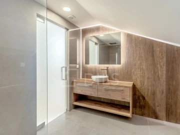Apartamento T3 para Venda em Carcavelos e Parede