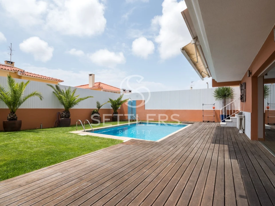 Moradia T4 para Venda em Cascais e Estoril Foto 1