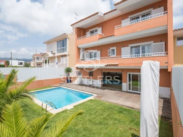 Moradia T4 para Venda em Cascais e Estoril