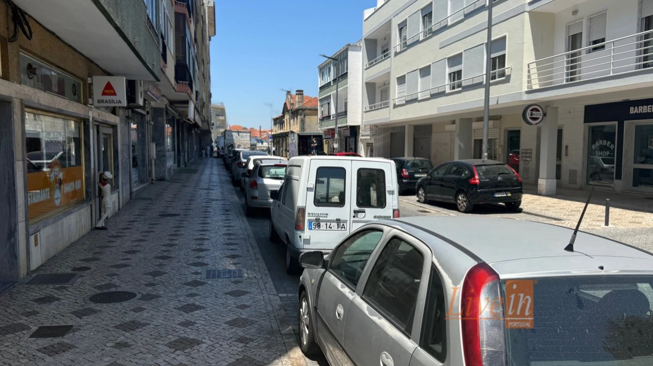 Loja para Arrendamento em Algueirão-Mem Martins Foto 9