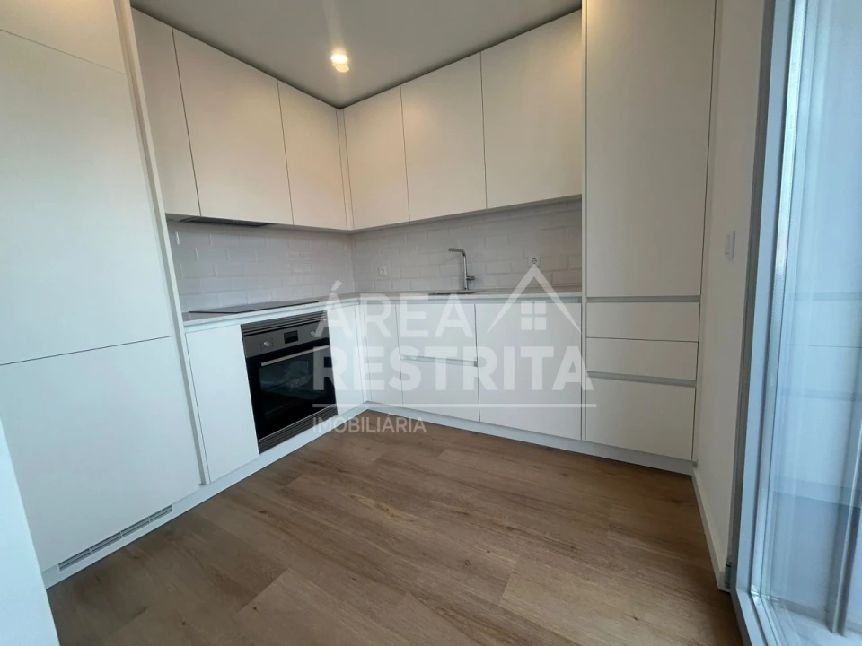 Apartamento T2 para Venda em Quinta do Conde Foto 7