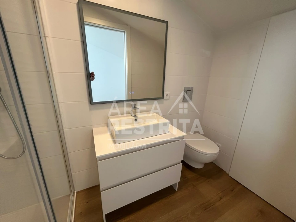 Apartamento T2 para Venda em Quinta do Conde Foto 10