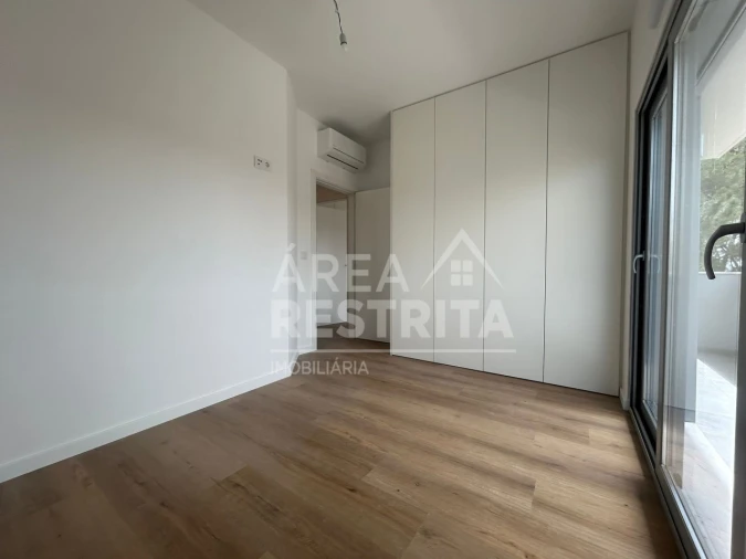 Apartamento T2 para Venda em Quinta do Conde Foto 8