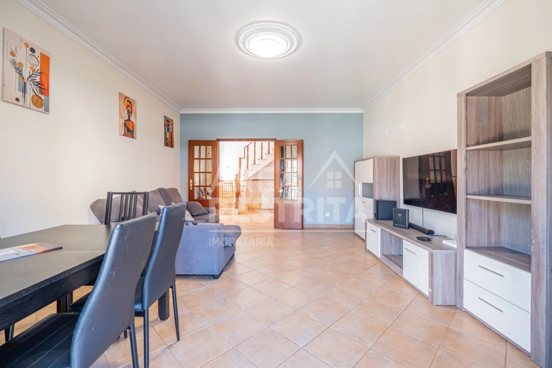 Quinta T3 para Venda em Quinta do Conde Foto 6