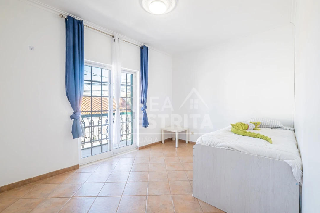 Quinta T3 para Venda em Quinta do Conde Foto 9