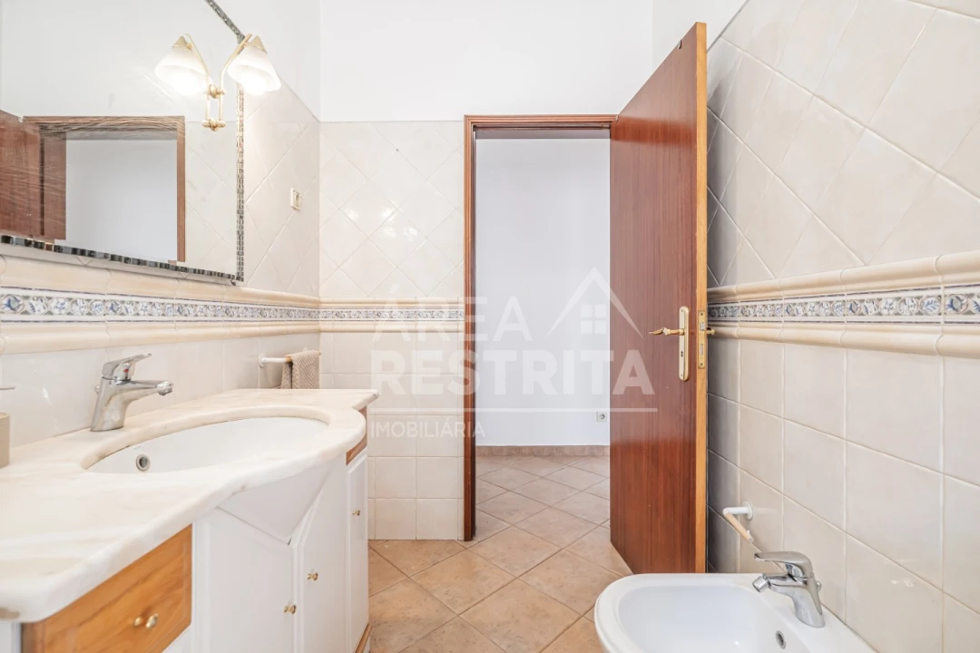 Quinta T3 para Venda em Quinta do Conde Foto 31