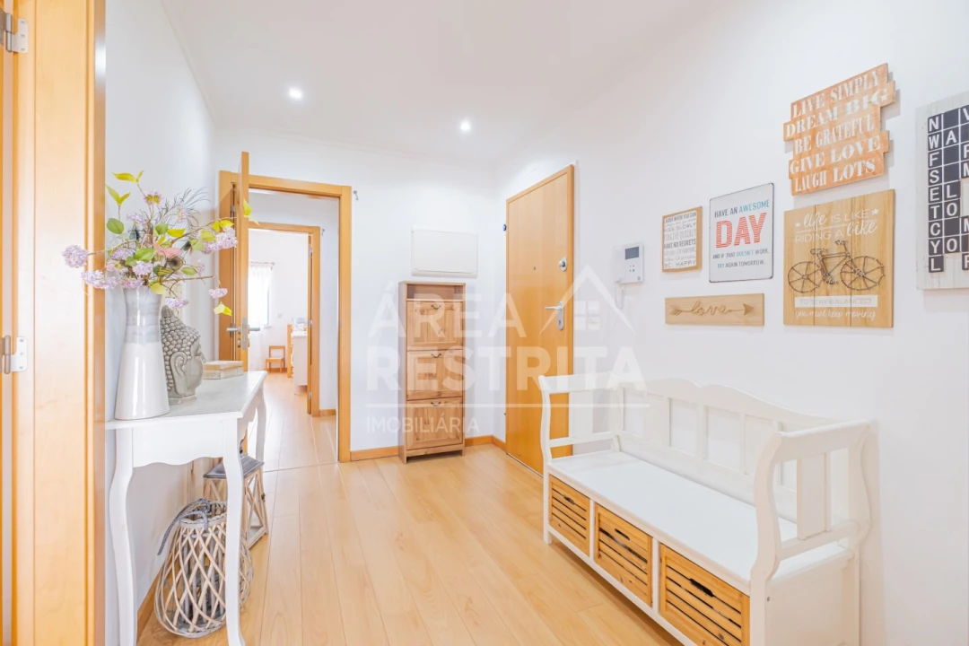 Apartamento T3 para Venda em Corroios Foto 5