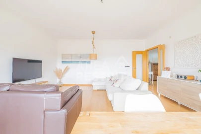 Apartamento T3 para Venda em Corroios