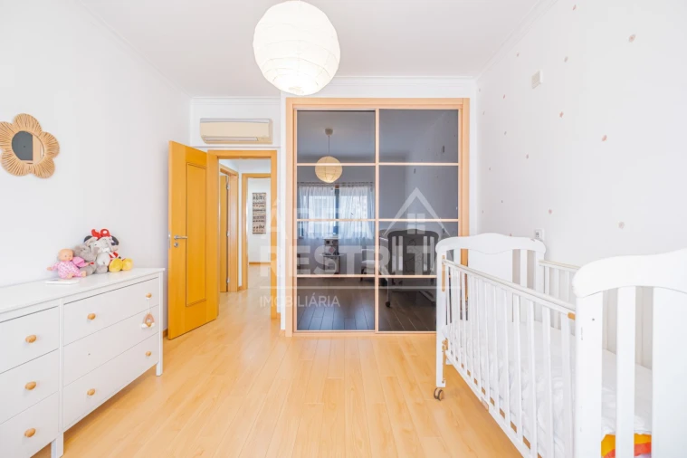 Apartamento T3 para Venda em Corroios Foto 47