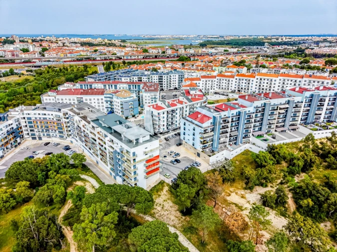 Apartamento T3 para Venda em Corroios Foto 72