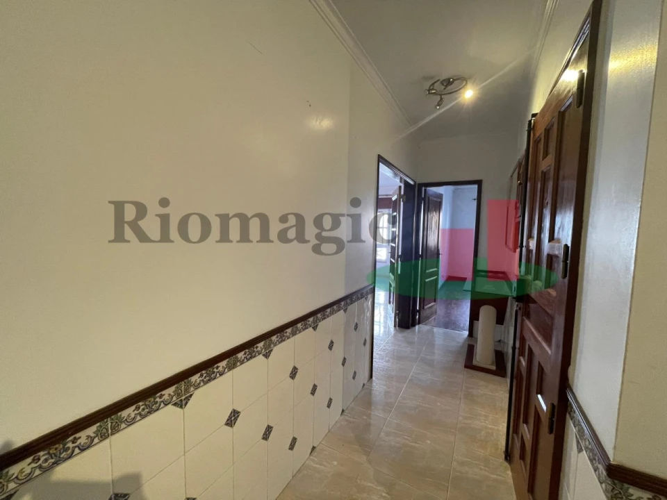 Apartamento T2 para Venda em Algueirão-Mem Martins Foto 16