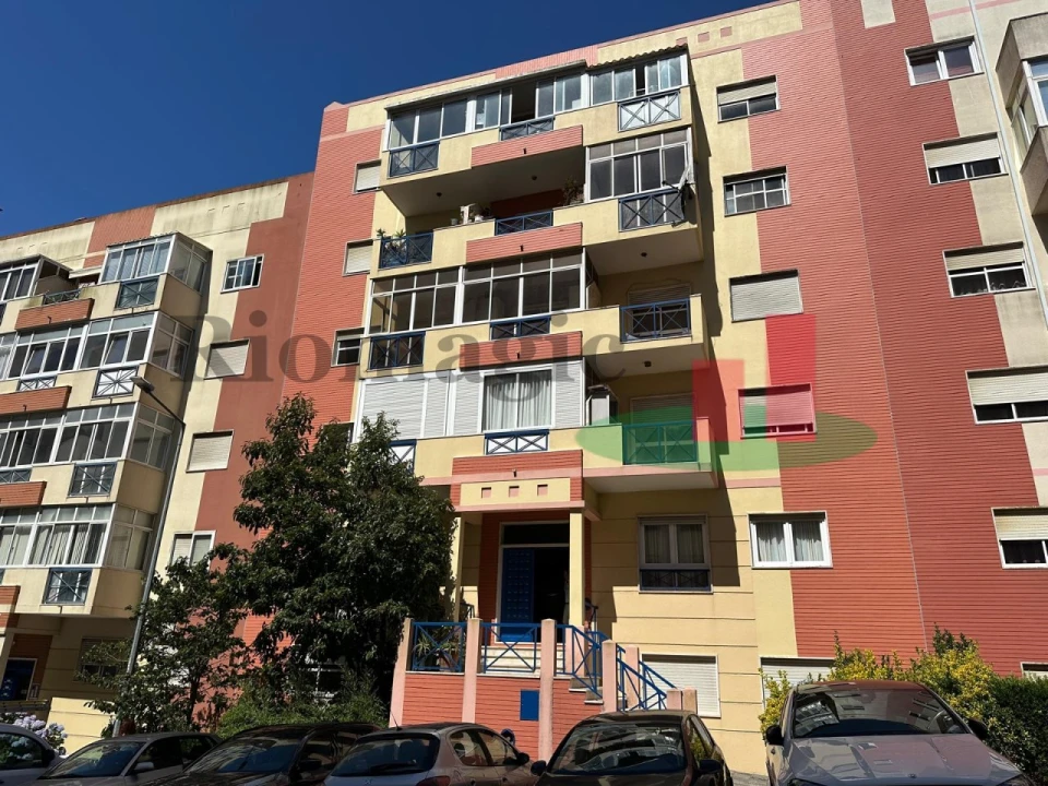 Apartamento T2 para Venda em Algueirão-Mem Martins Foto 18