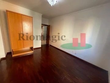 Apartamento T2 para Venda em Algueirão-Mem Martins