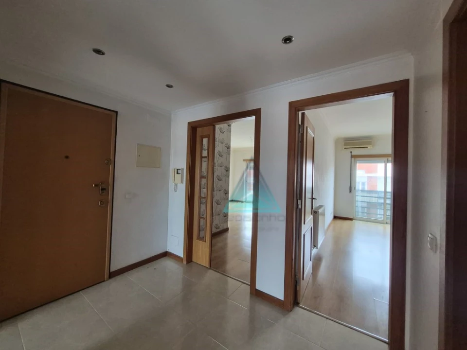 Apartamento T2 para Venda em Laranjeiro e Feijó Foto 13