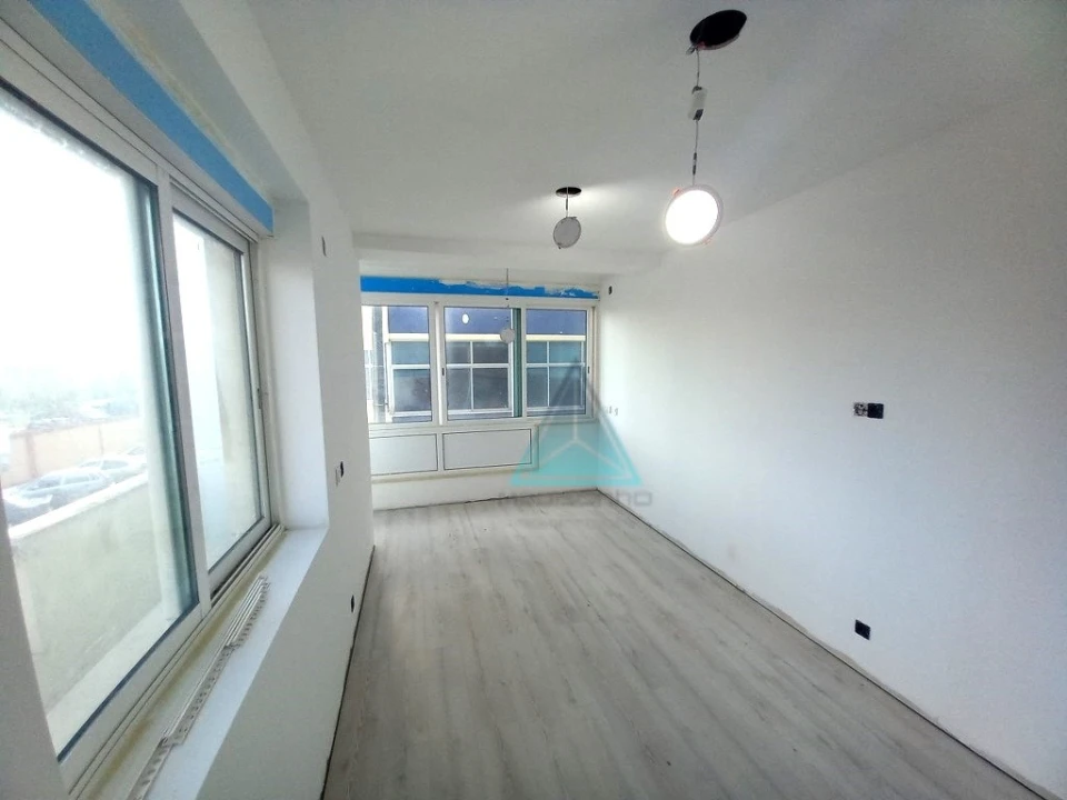 Apartamento T4 para Venda em Laranjeiro e Feijó Foto 11