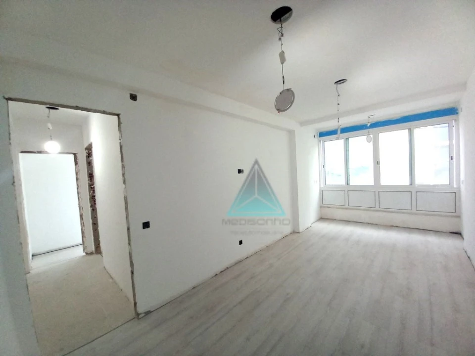 Apartamento T4 para Venda em Laranjeiro e Feijó Foto 14