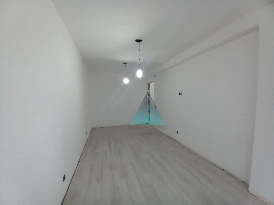Apartamento T4 para Venda em Laranjeiro e Feijó Foto 15