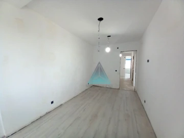 Apartamento T4 para Venda em Laranjeiro e Feijó