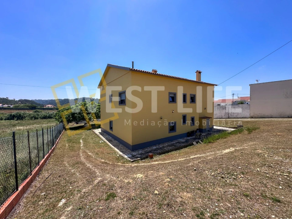 Moradia T3 para Venda em Santo Isidoro Foto 34