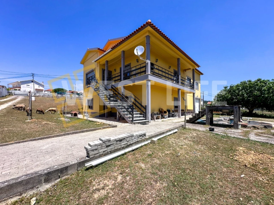 Moradia T3 para Venda em Santo Isidoro Foto 36
