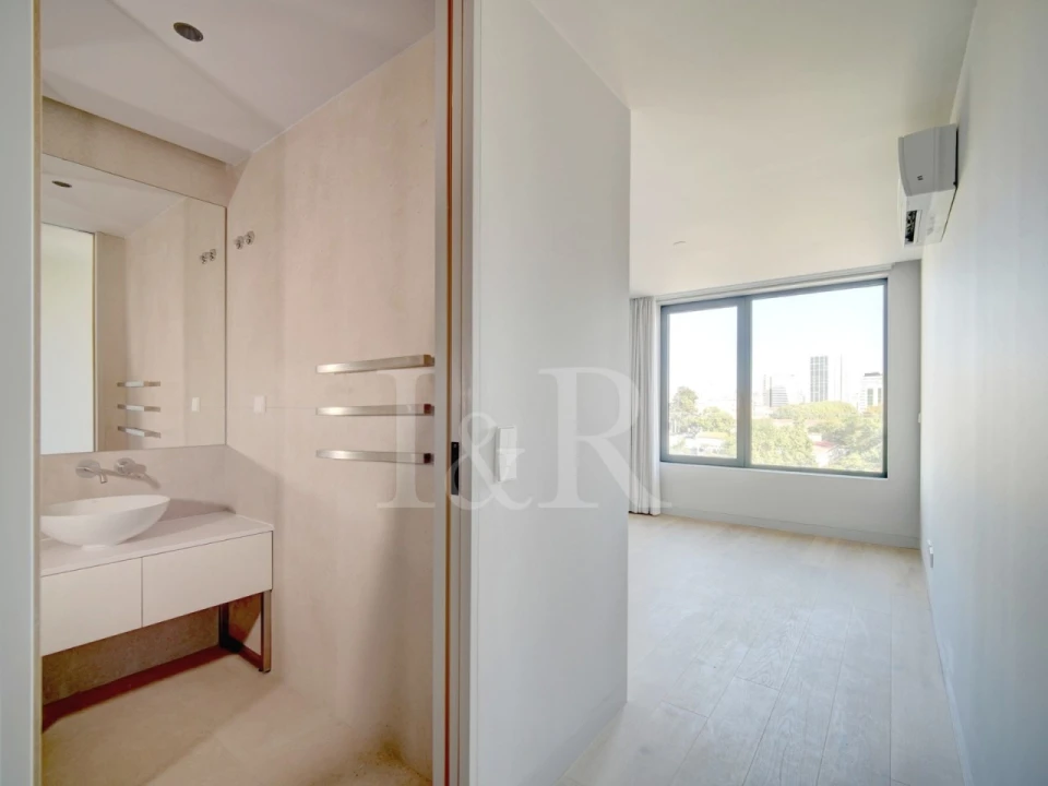 Apartamento T2 para Venda em Avenidas Novas Foto 17