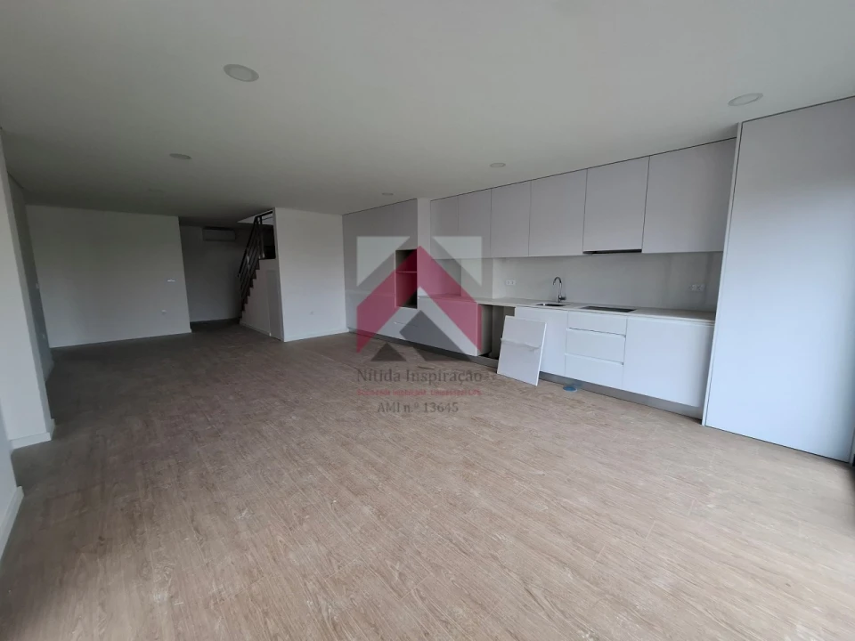 Apartamento T2 para Venda em Esgueira Foto 2