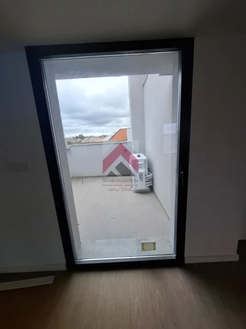 Apartamento T2 para Venda em Esgueira