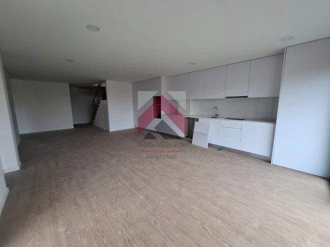 Apartamento T2 para Venda em Esgueira Foto 2