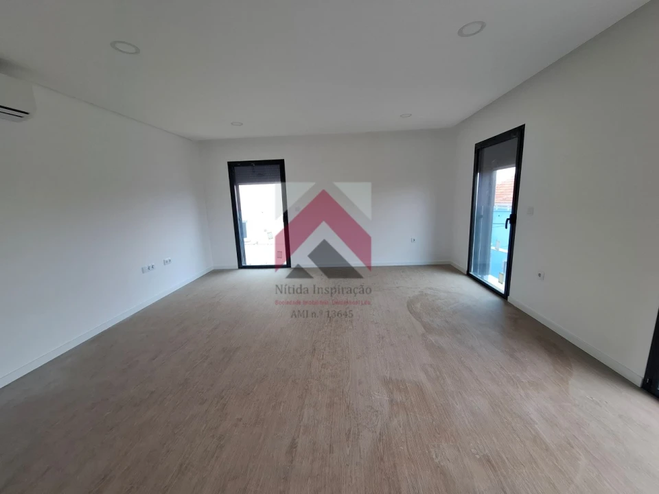 Apartamento T2 para Venda em Esgueira Foto 7