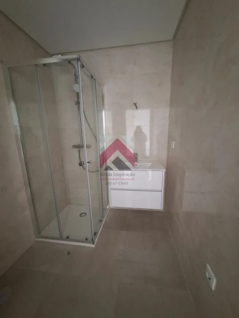 Apartamento T2 para Venda em Esgueira