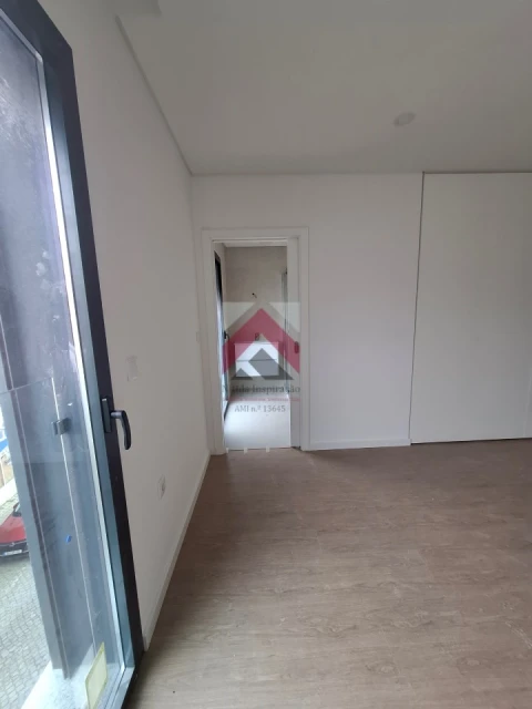 Apartamento T2 para Venda em Esgueira