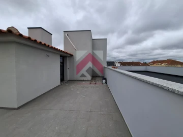 Apartamento T2 para Venda em Esgueira