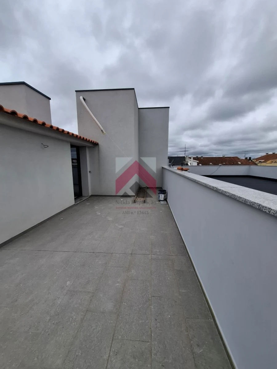 Apartamento T2 para Venda em Esgueira Foto 51